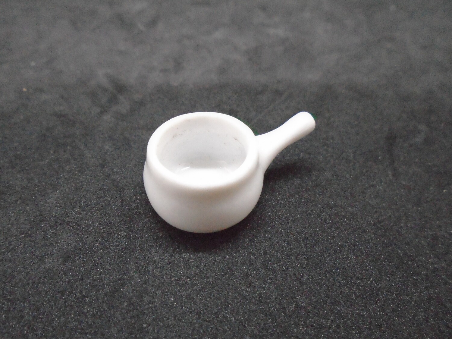 WHITE CERAMIC SOUP BOWL