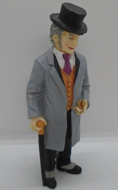 OLDER GENTLEMAN IN TOP HAT