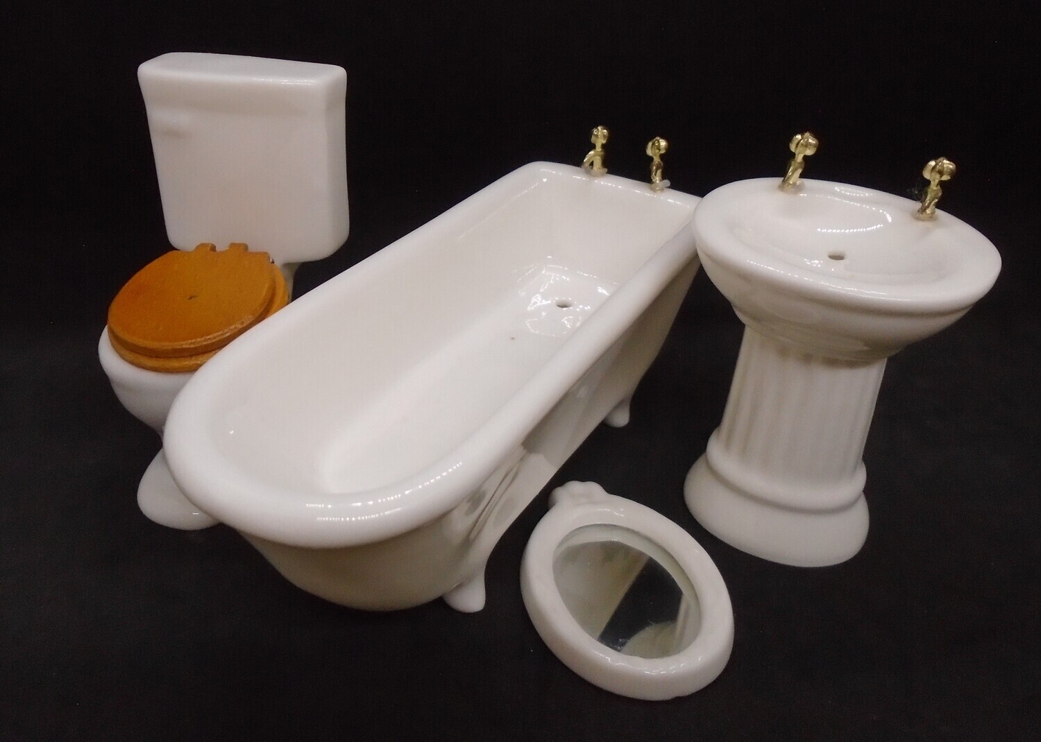 4 PC BATHROOM SET