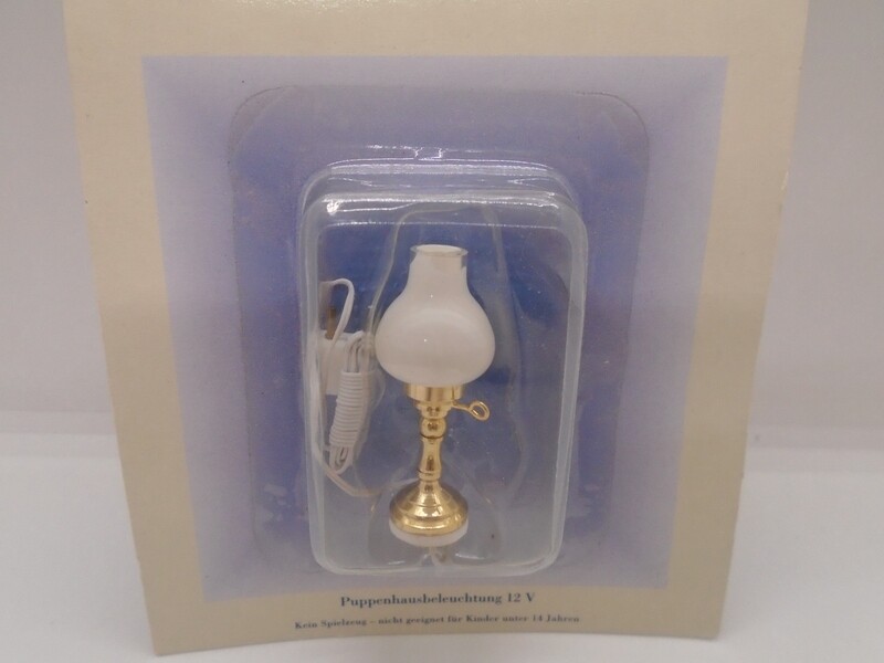 OIL LAMP BY BABETTES MINIATURES