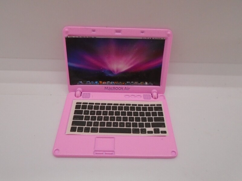 MACBOOK  AIR LAPTOP IN PINK