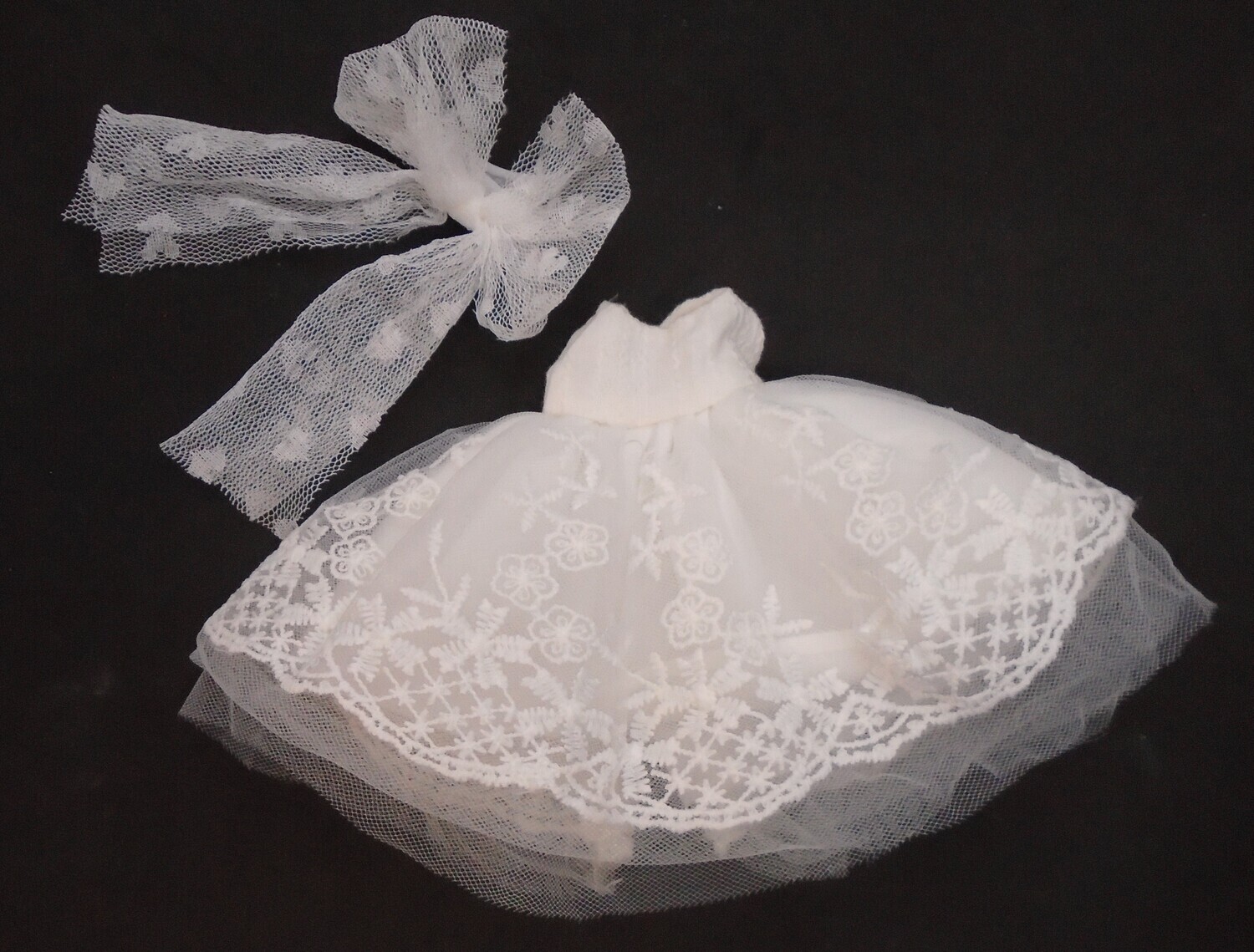 WEDDING DRESS WITH VEIL