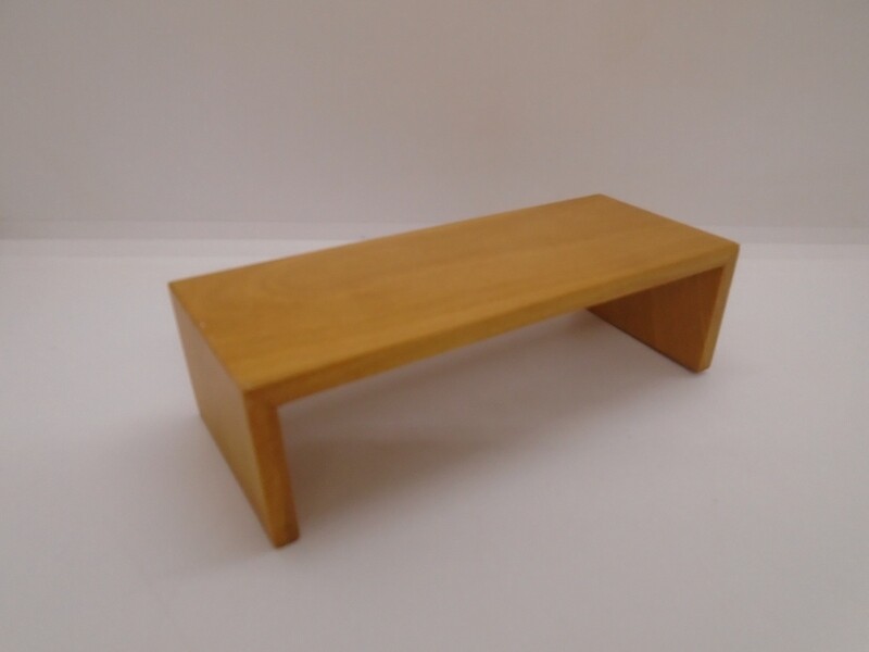 MODERN LOW COFFEE TABLE