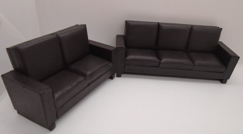 BROWN WORN LEATHER LOOK 3 SEATER AND 2 SEATER SOFA SET