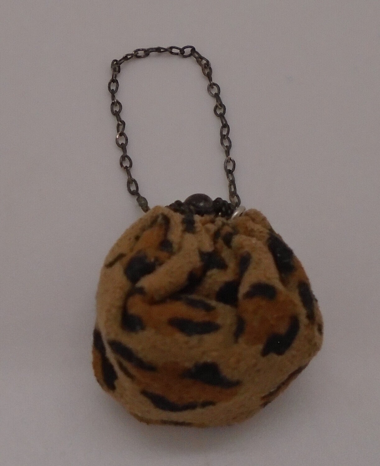 ANIMAL PRINT BAG WITH CHAIN HANDLE