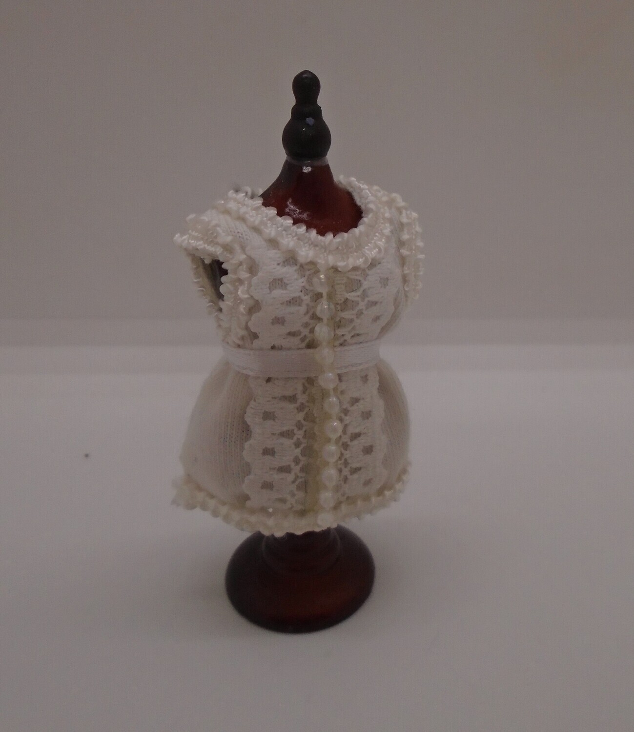 CHILD SIZE MANNEQUIN WITH OUTFIT