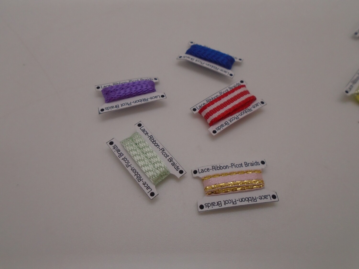 PACK OF 5 RIBBON BOLTS