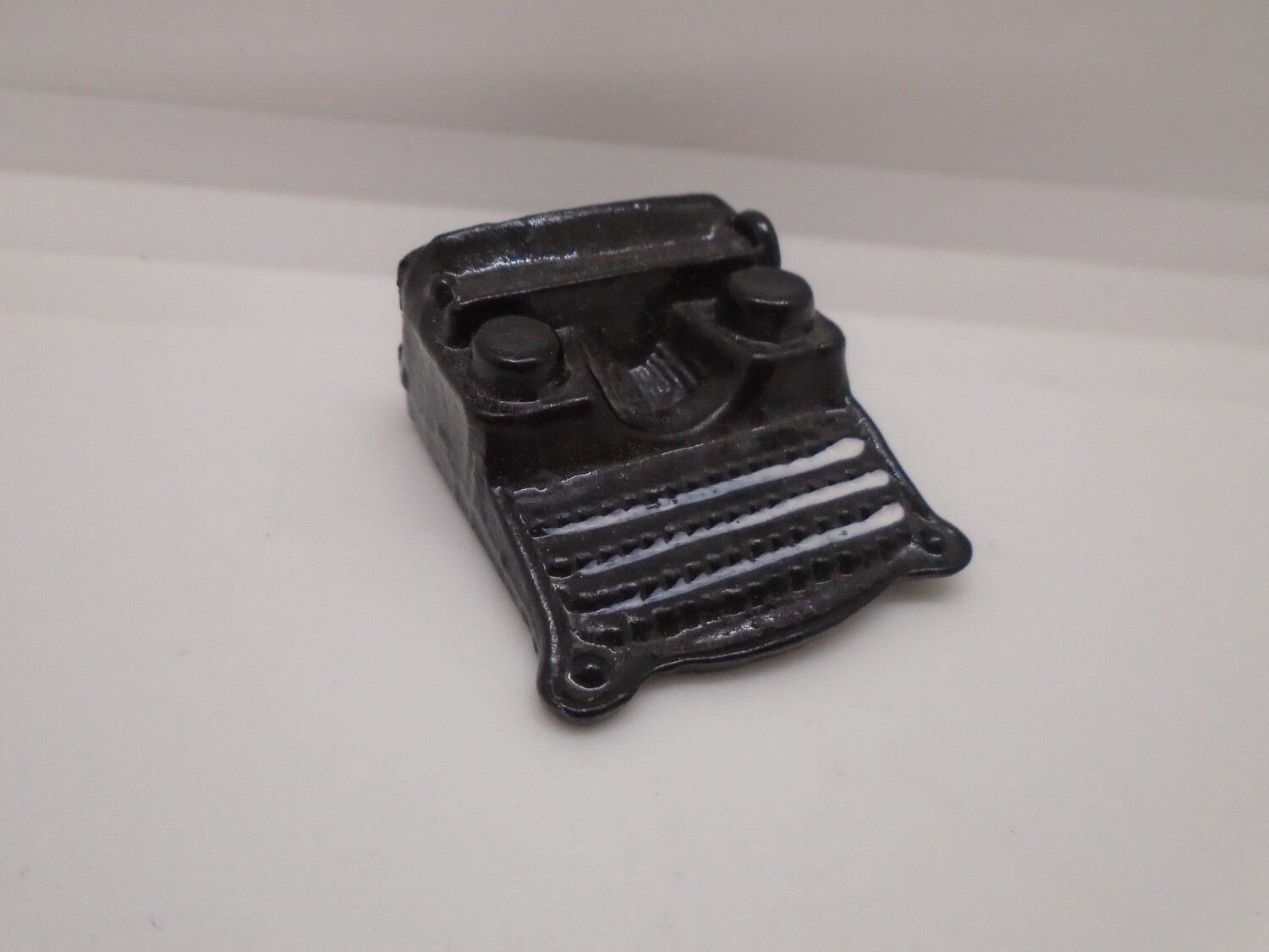 TYPEWRITER