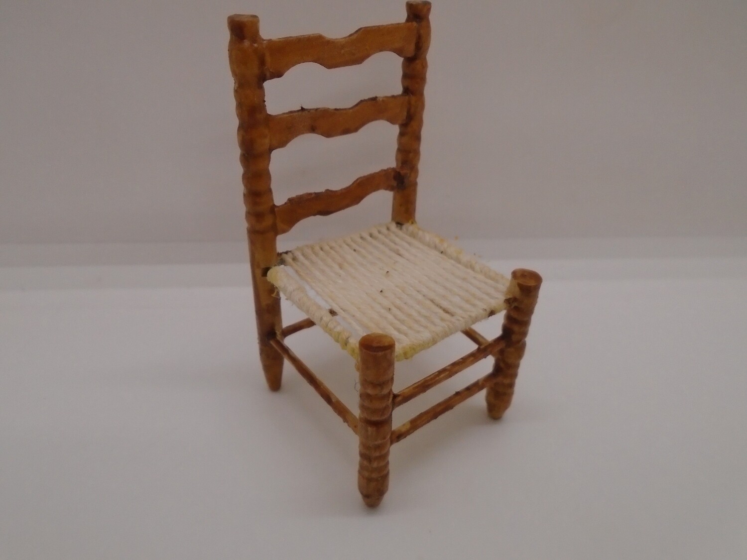 PRE-LOVED RUSTIC STRING CHAIR