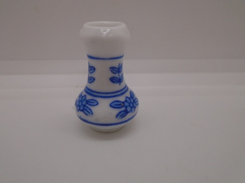 BLUE AND WHITE VASE