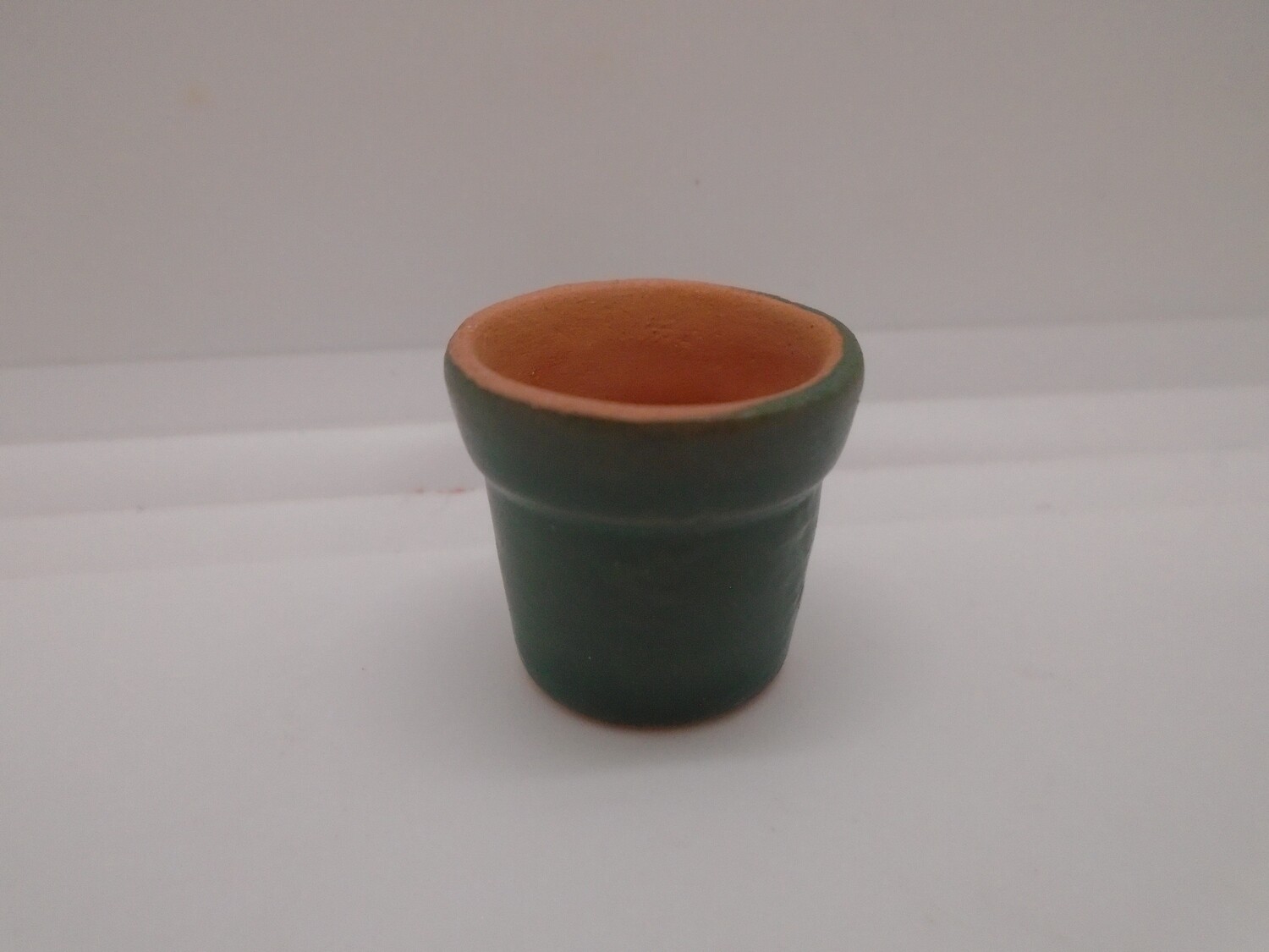 GREEN TERRACOTTA PLANT POT