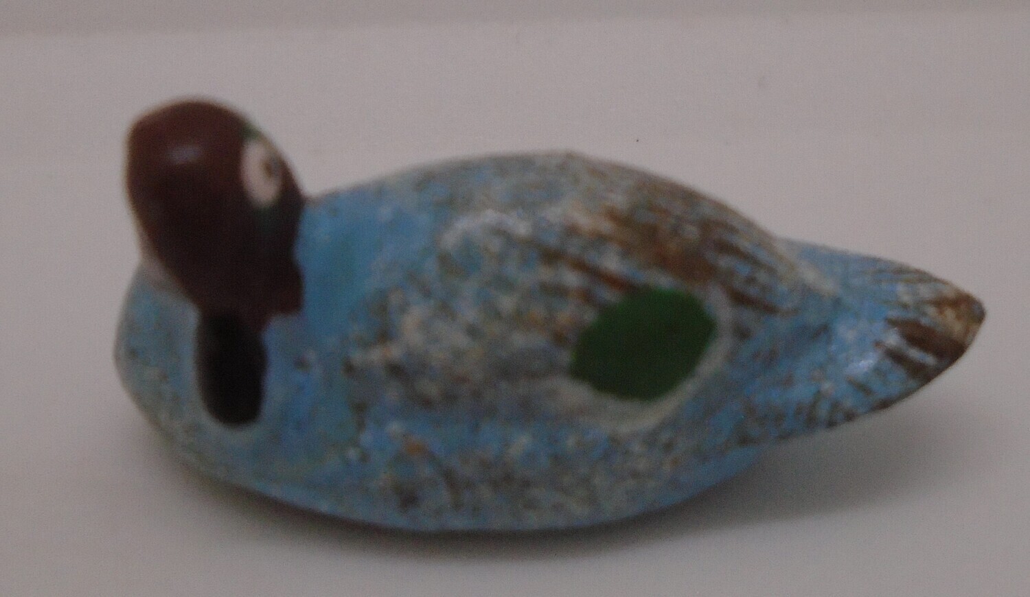 RESTING DUCK/DECOY DUCK