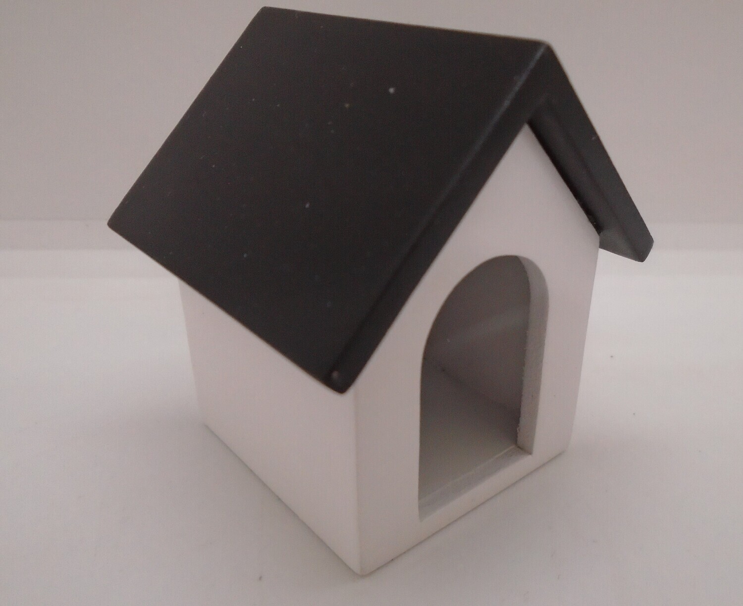 SMALL DOG KENNEL