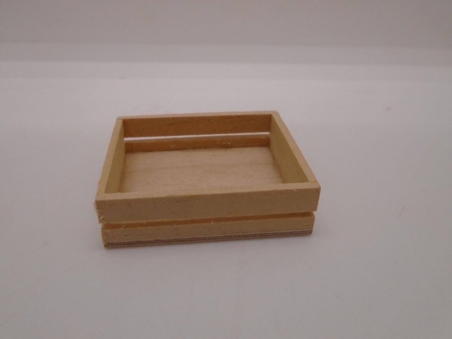 EMPTY WOODEN CRATE