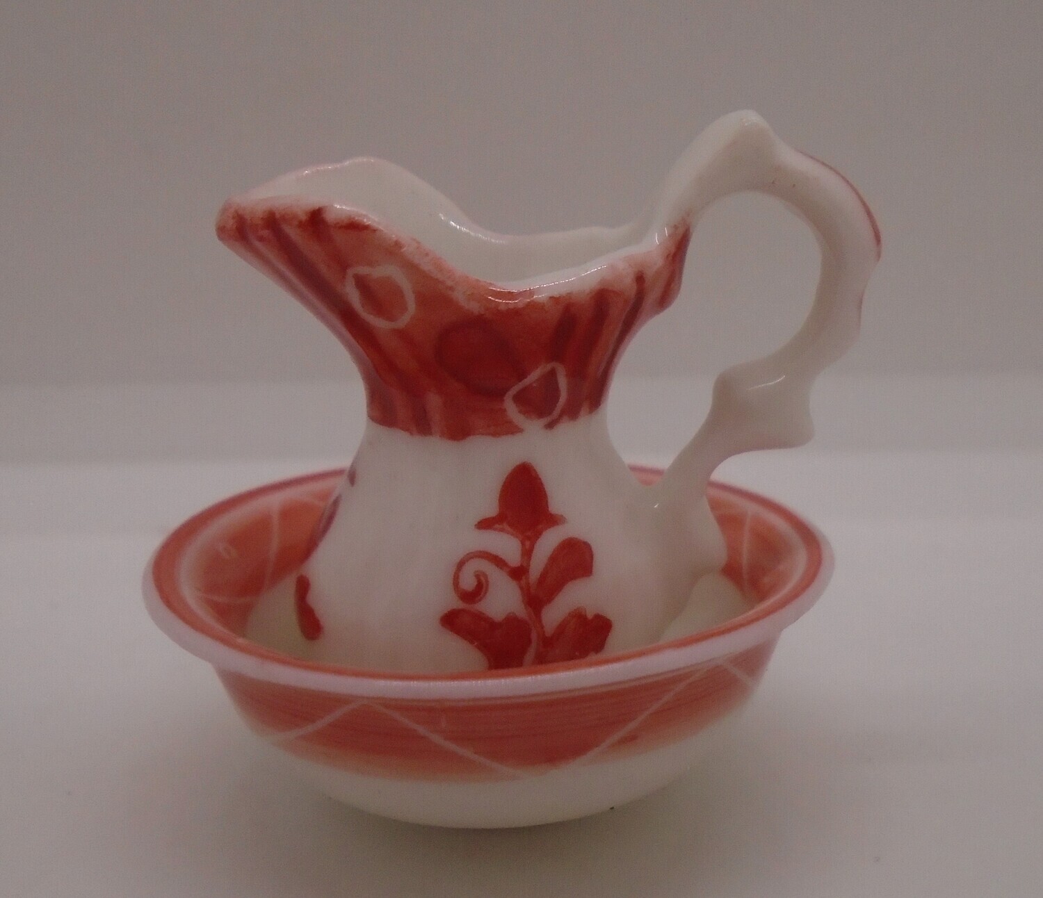 DARK PINK AND WHITE JUG & BOWLS SET