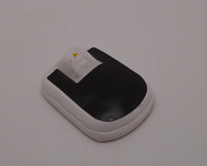 BATHROOM SCALES WITH SHINY BLACK SURFACE