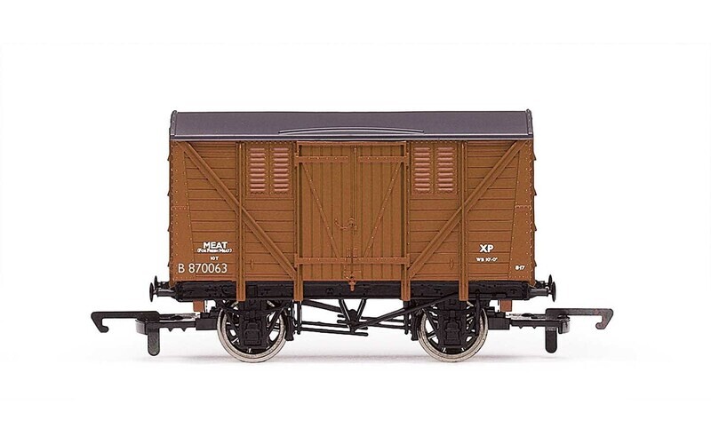 Hornby R60029 BR, 10T Quad Vent Meat Van - Era 4