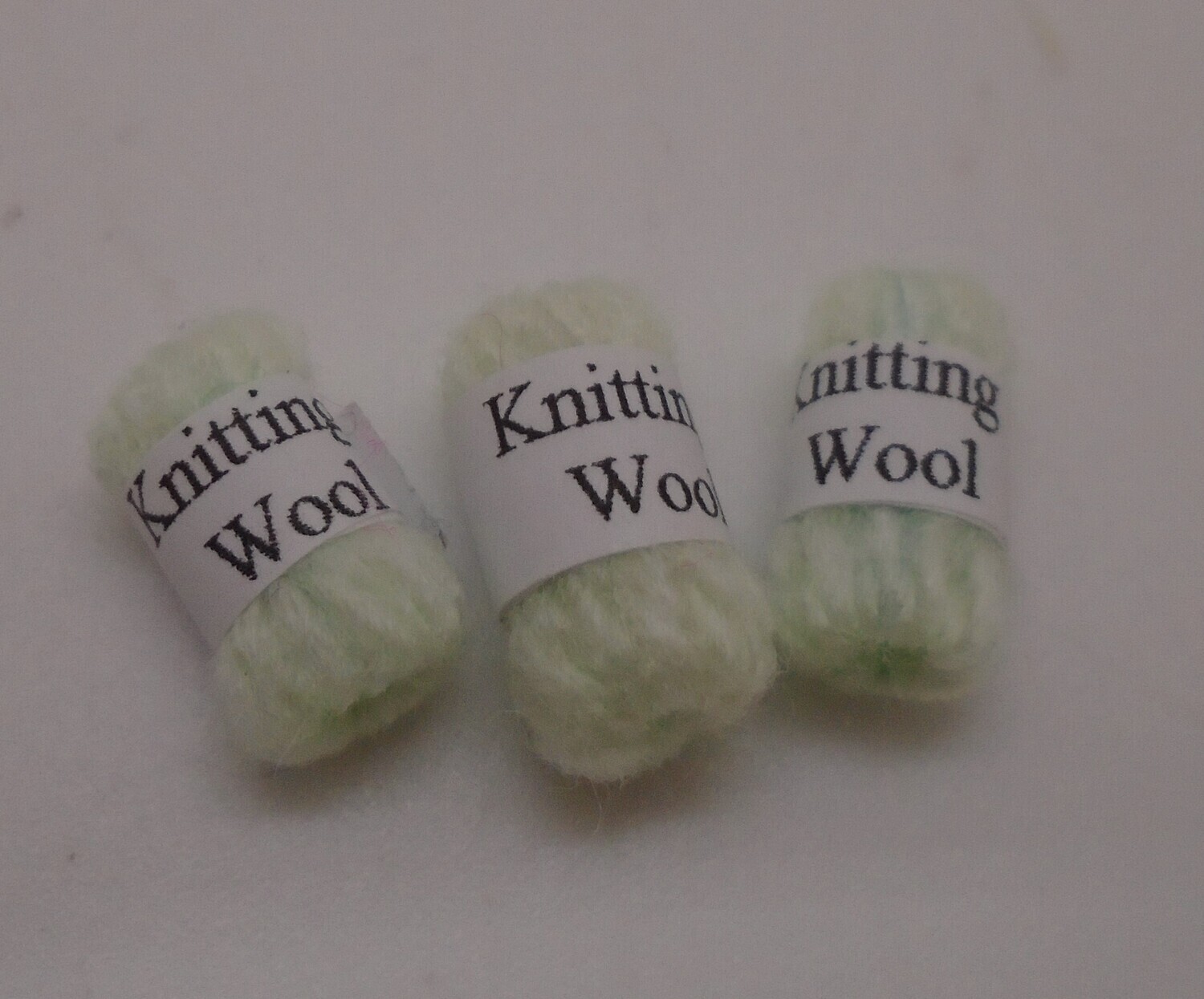 3 BALLS OF WOOL