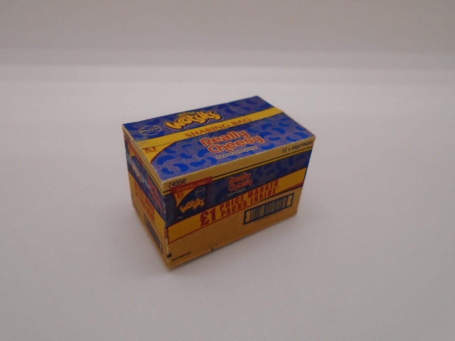 WOTSITS BOX (CRISPS)