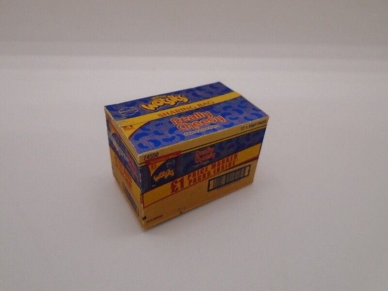 WOTSITS BOX (CRISPS)