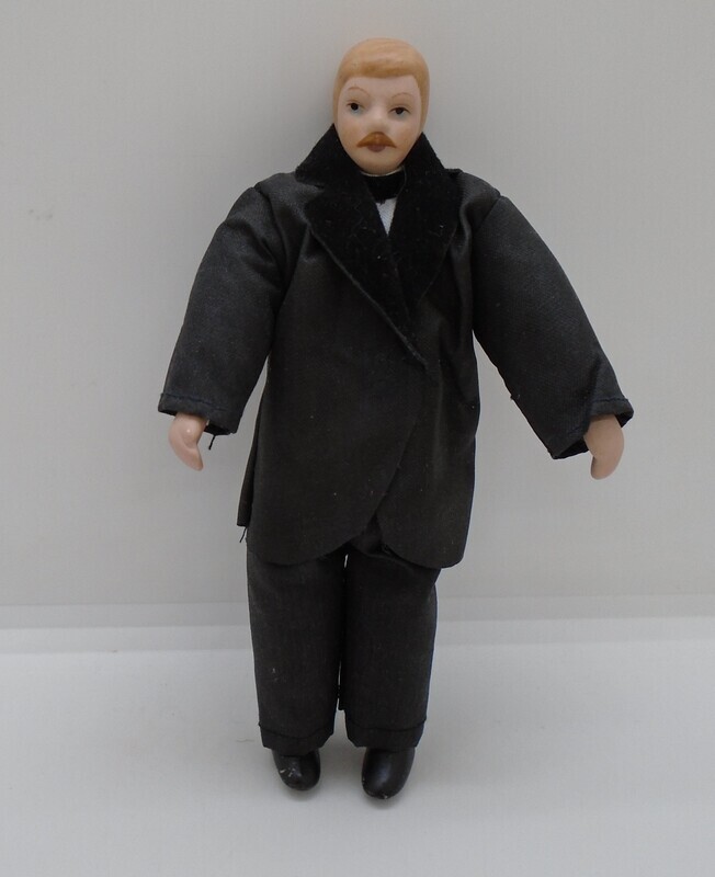 MAN IN SUIT