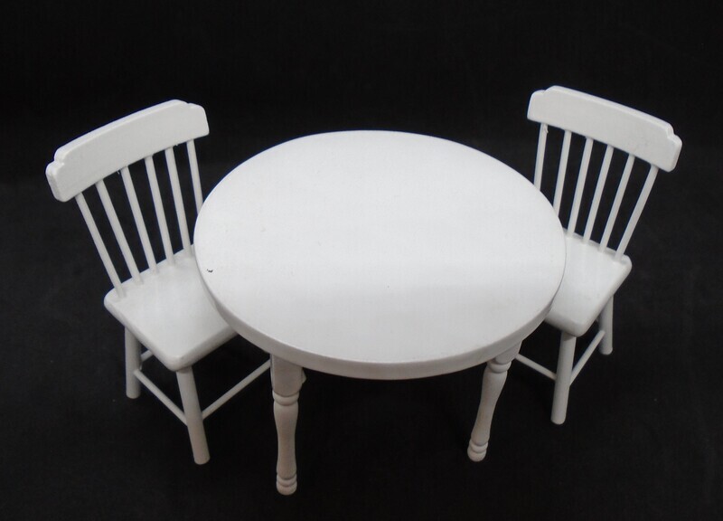 WHITE TABLE AND 2 CHAIRS