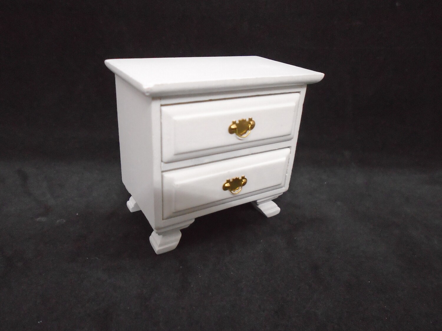 BEDSIDE CABINET