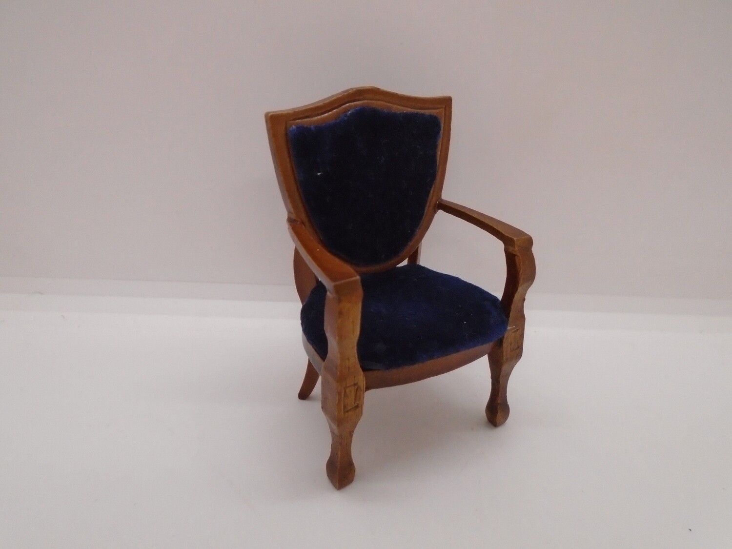 BLUE VELVET SHIELD BACK CHAIR WITH ARMS