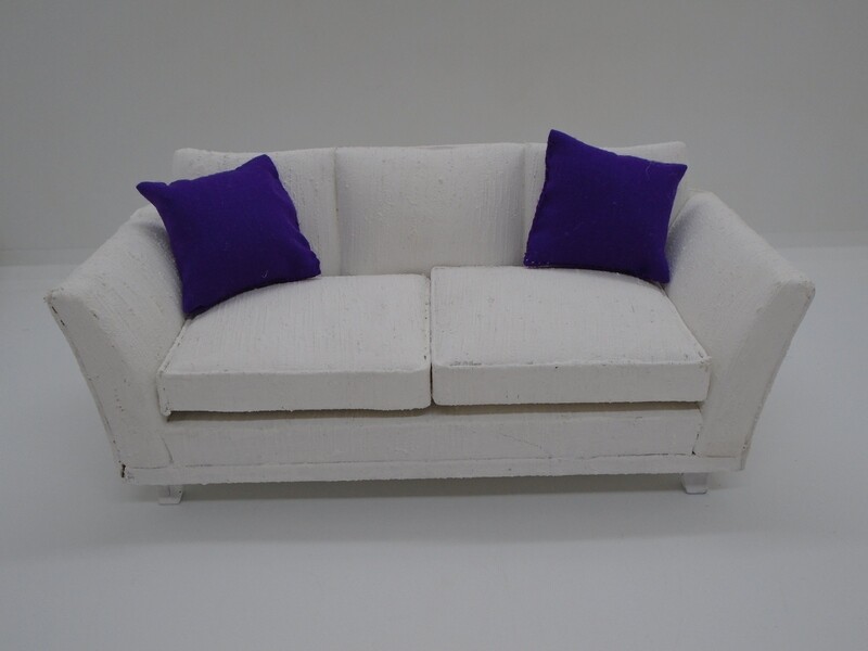 2 CUSHIONS