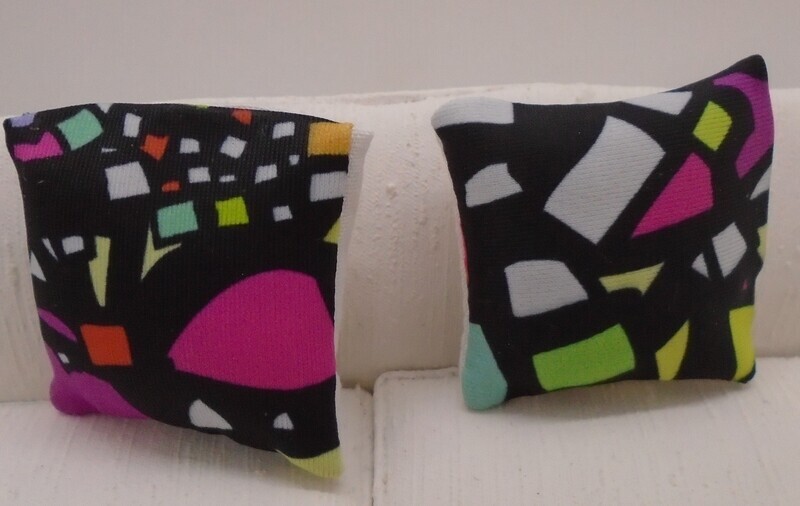 2 PK CUSHIONS PLAIN BACK