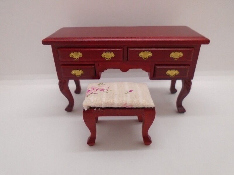 DRESSING TABLE WITH STOOL