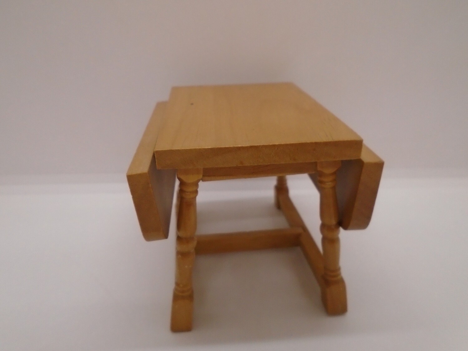 DROP LEAF FOLD DOWN TABLE