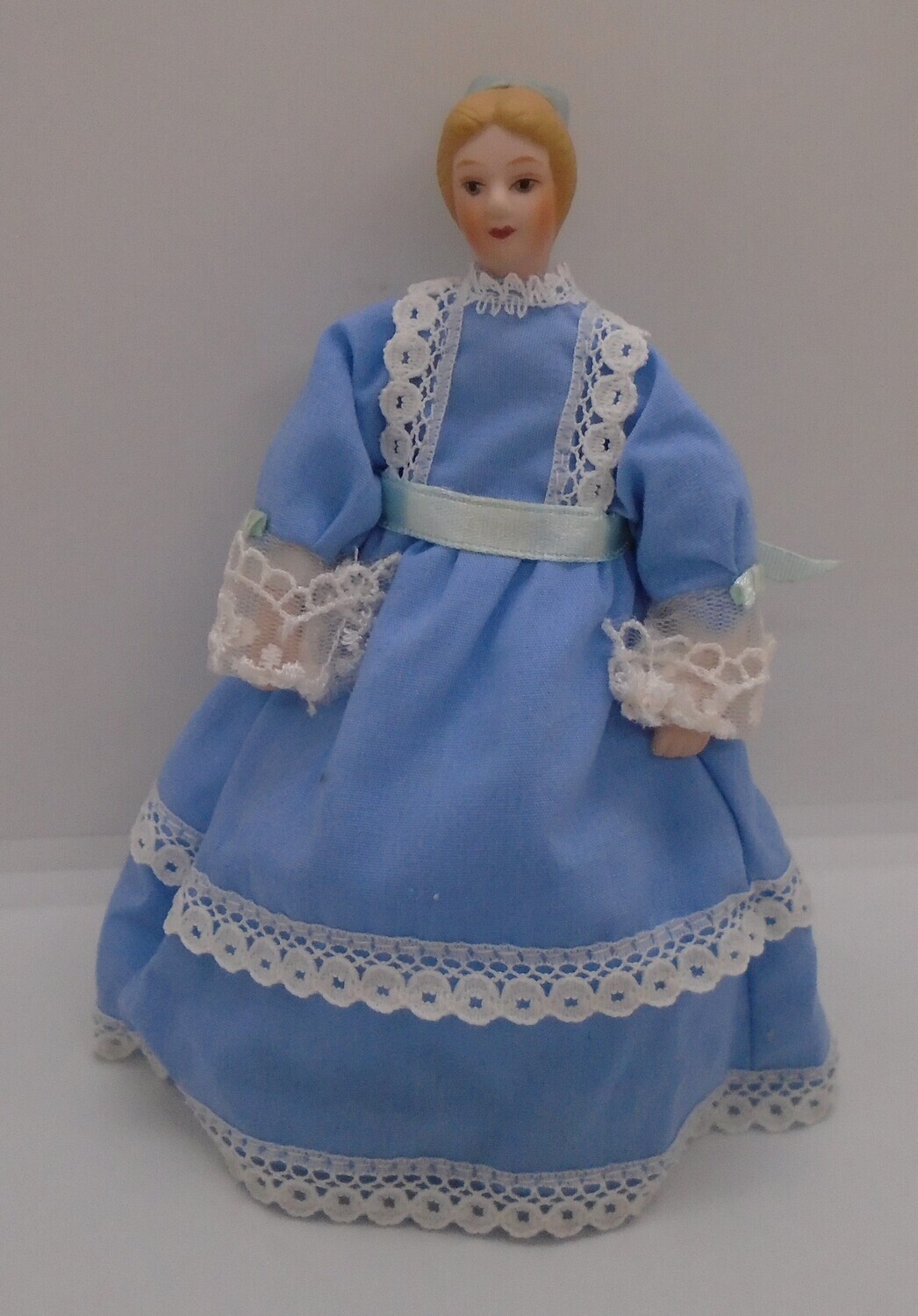 LADY IN BLUE DRESS