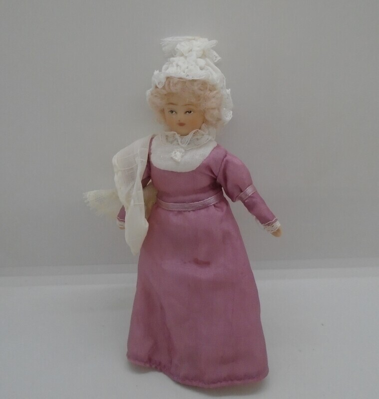 LADY IN PINK AND LACE SHAWL