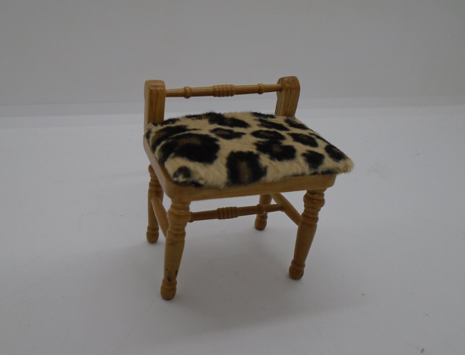 BEDROOM STOOL IN OAK WITH ANIMAL PRINT FABRIC