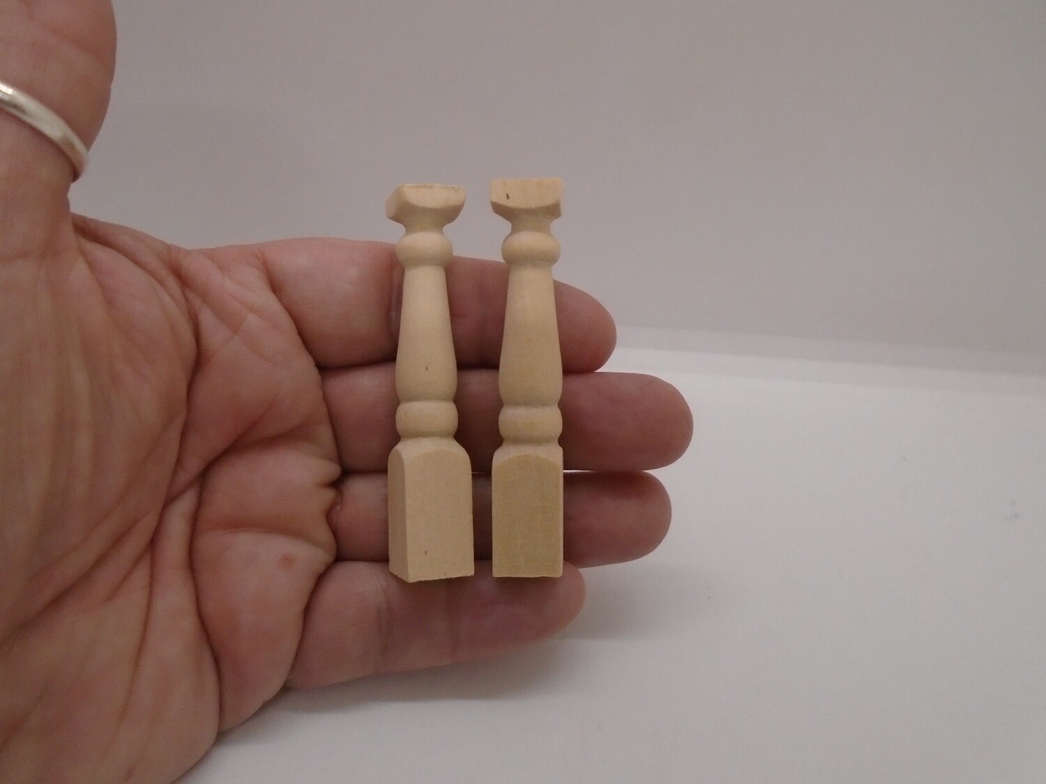 PK OF 2 POSTS