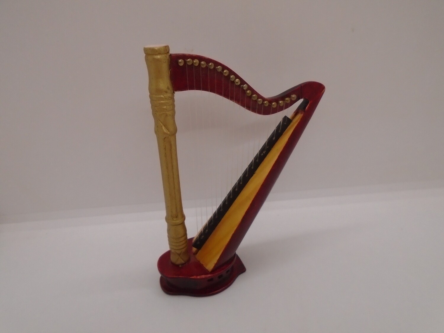 GILDED HARP