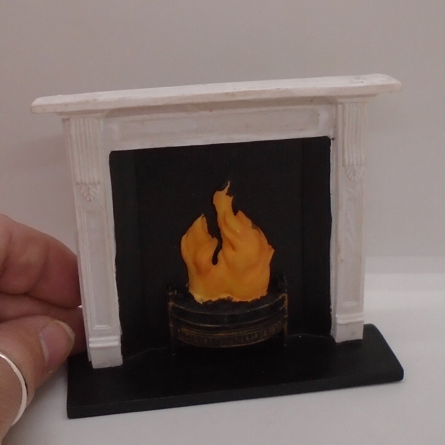PRE-LOVED FIRE PLACE
