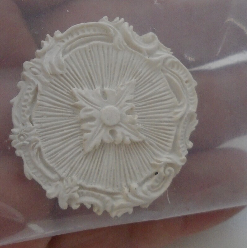 CEILING ROSE