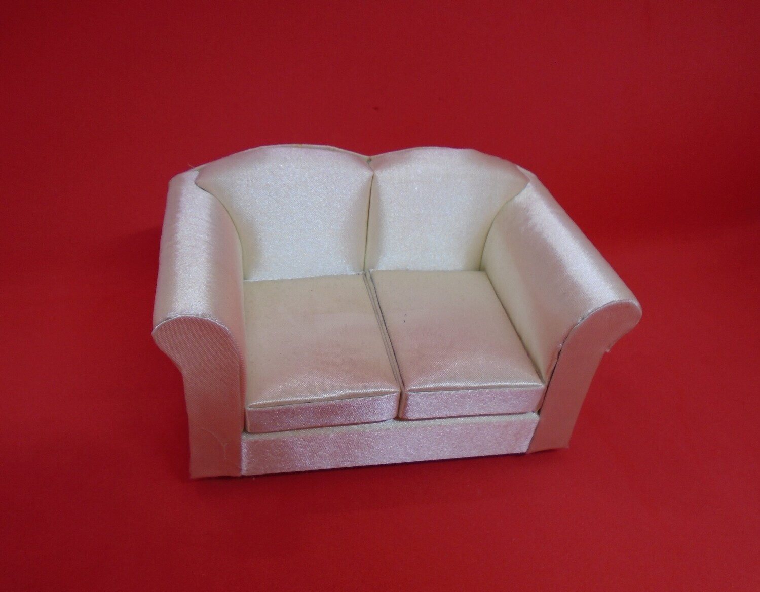 MODERN CREAM SOFA