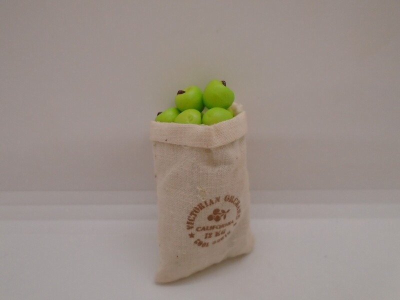 SACK OF APPLES
