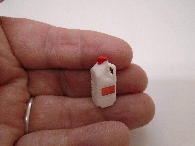 MODERN SKIMMED MILK CARTON