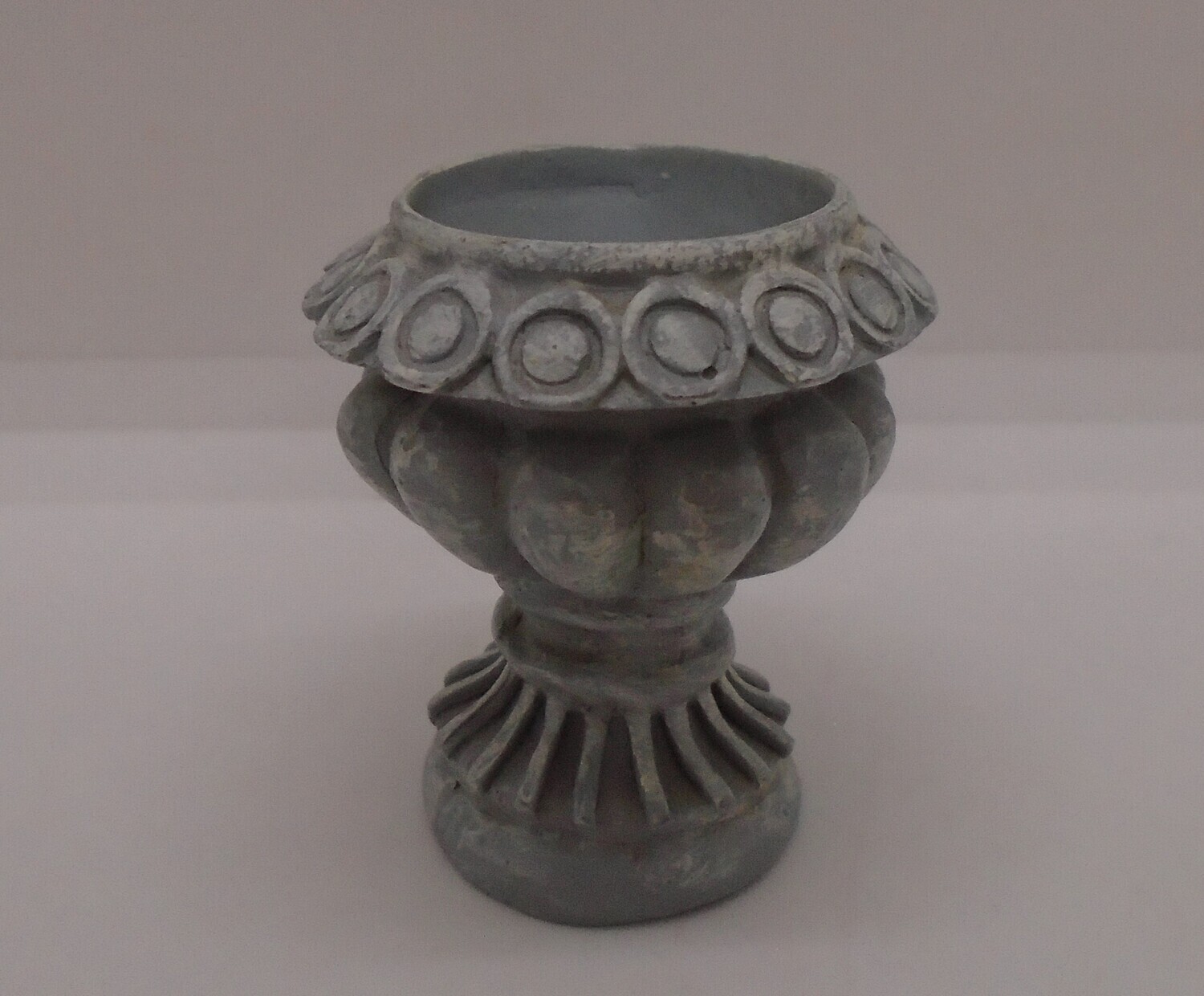 STONE EFFECT GARDEN URN