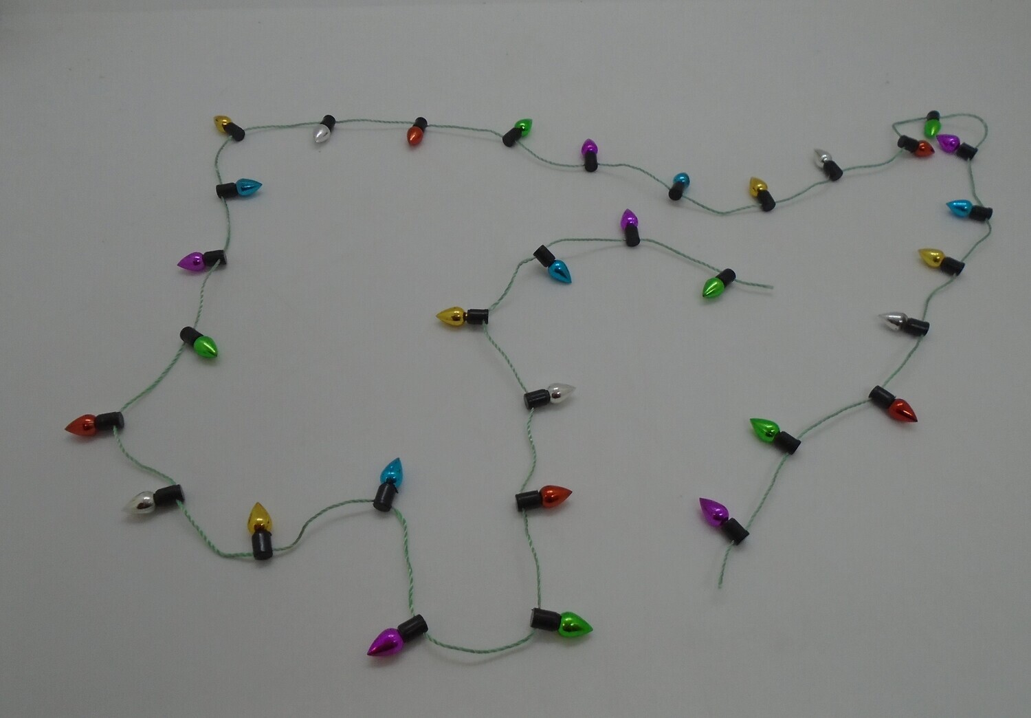 string-of-non-working-christmas-lights