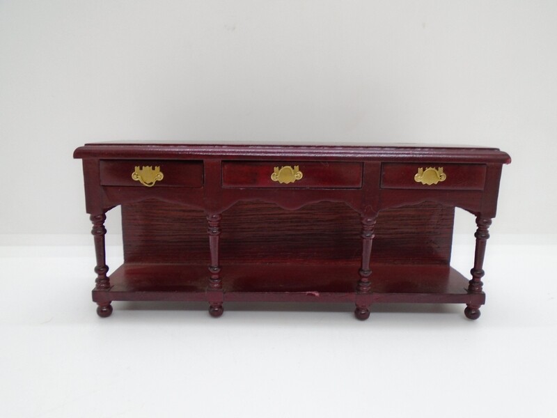 MAHOGANY 3 DRAWER SIDEBOARD