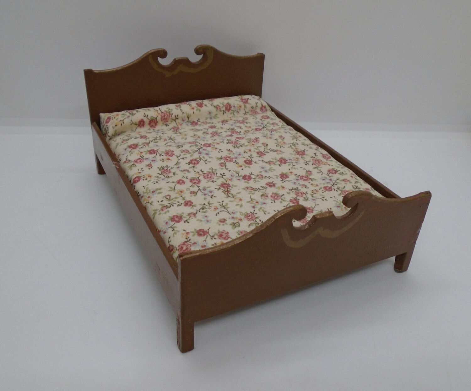 DOUBLE BED