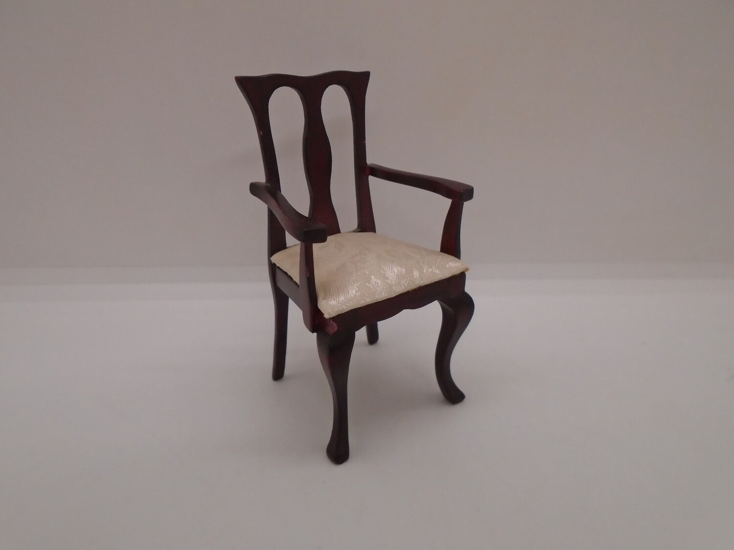 CARVER CHAIR