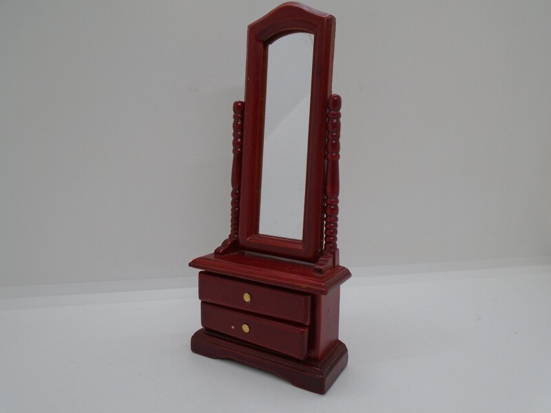 FREE STANDING MIRROR WITH DRAWERS