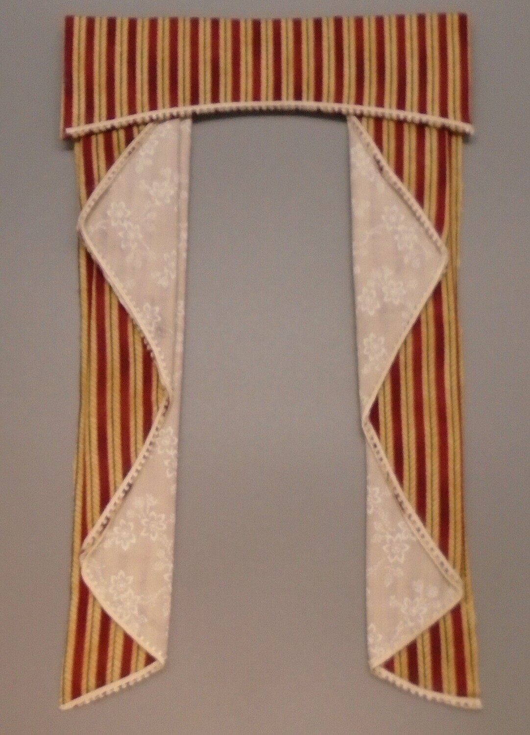 CURTAIN WITH ADHESIVE STRIP