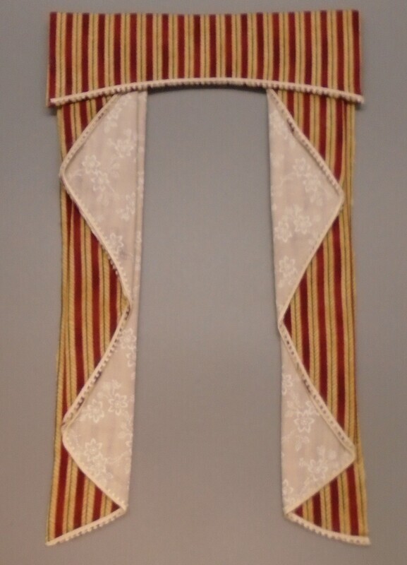 CURTAIN WITH ADHESIVE STRIP